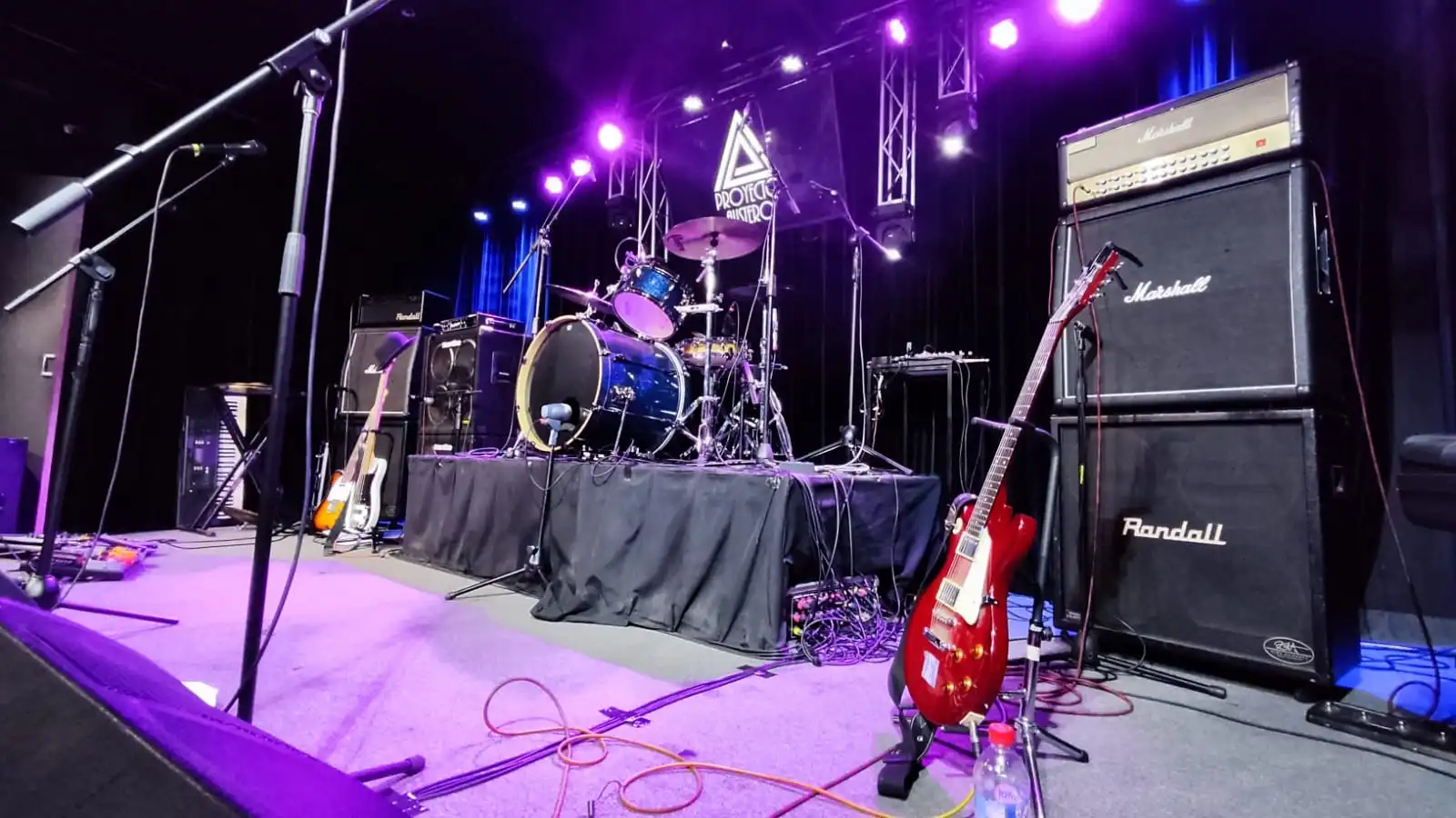 Proyecto Austero en tocata